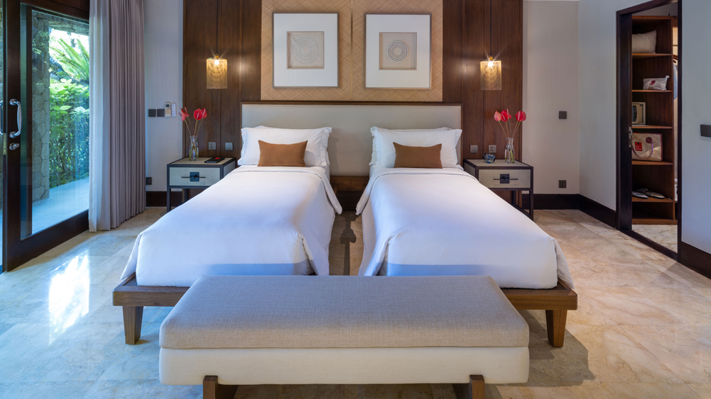 Elite Havens - Villa Asta - Bali Indonesia - Spacious twin guest bedroom